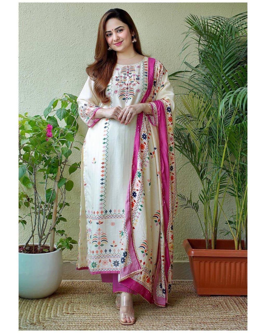 Beautiful  Printed Muslin Hand Work Kurta Pant With Dupatta