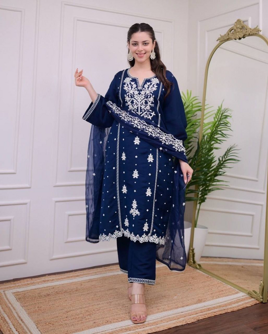 Rayon Embroidered Kurta Pant With Organza Dupatta