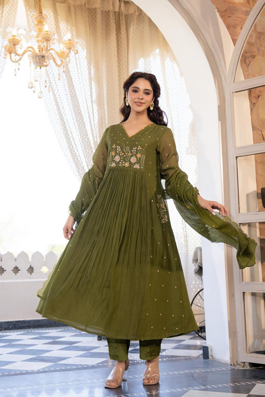 Henna Mul Chanderi Embroidered Suit Set