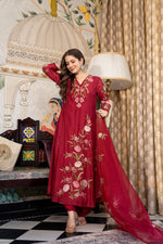 Red Mul Chanderi Embroidered Suit Set With Cotton Lining