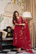 Red Mul Chanderi Embroidered Suit Set With Cotton Lining