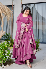 Gulabo Heavy Gown (Set Of 3)