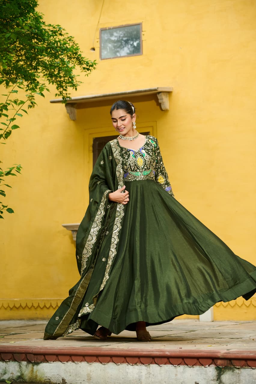 Henna Vichitra Multi-Thread Embroidered Gown