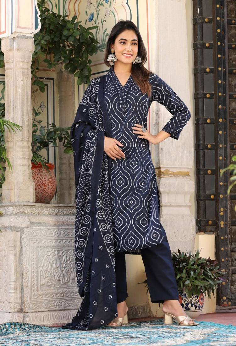 Cotton Bandhej Printed Hand & Lace Work Kurti Pant & Dupatta