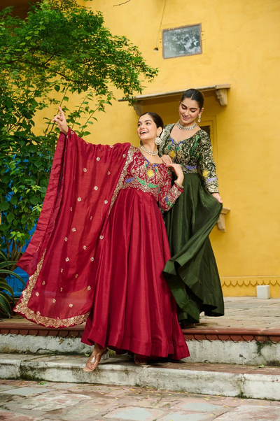 Henna Vichitra Multi-Thread Embroidered Gown